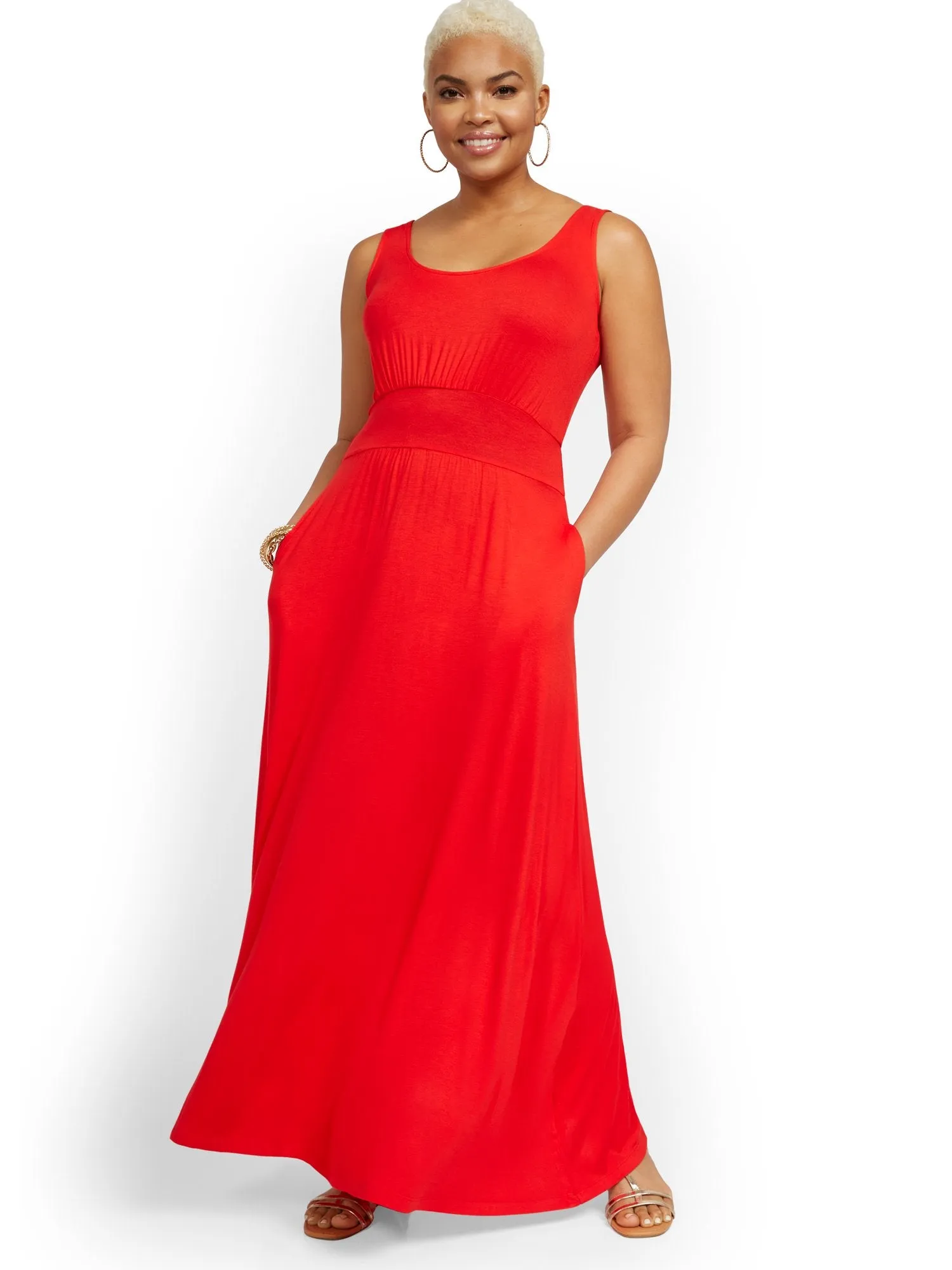 Drapey Scoopneck Maxi Dress