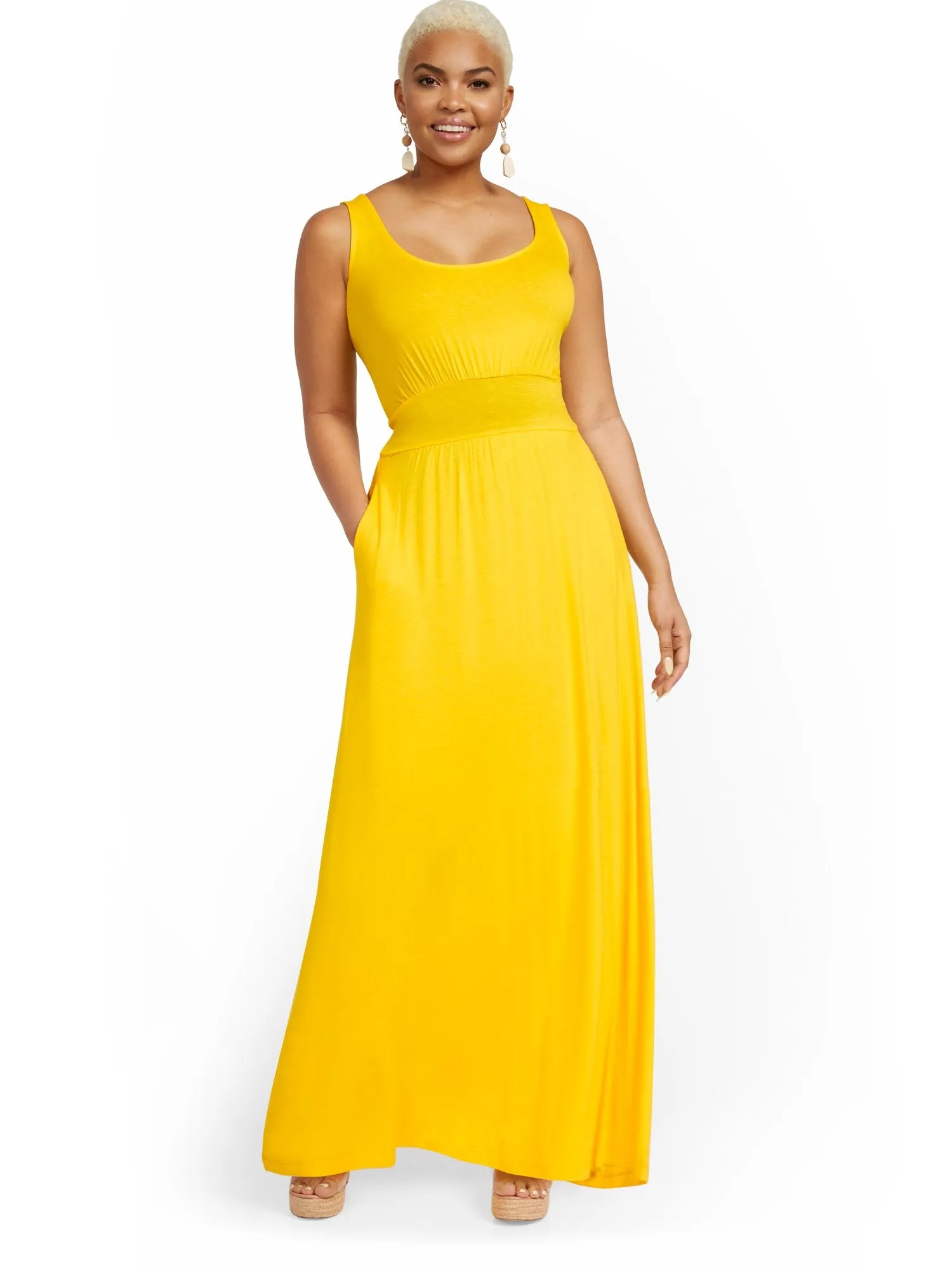 Drapey Scoopneck Maxi Dress