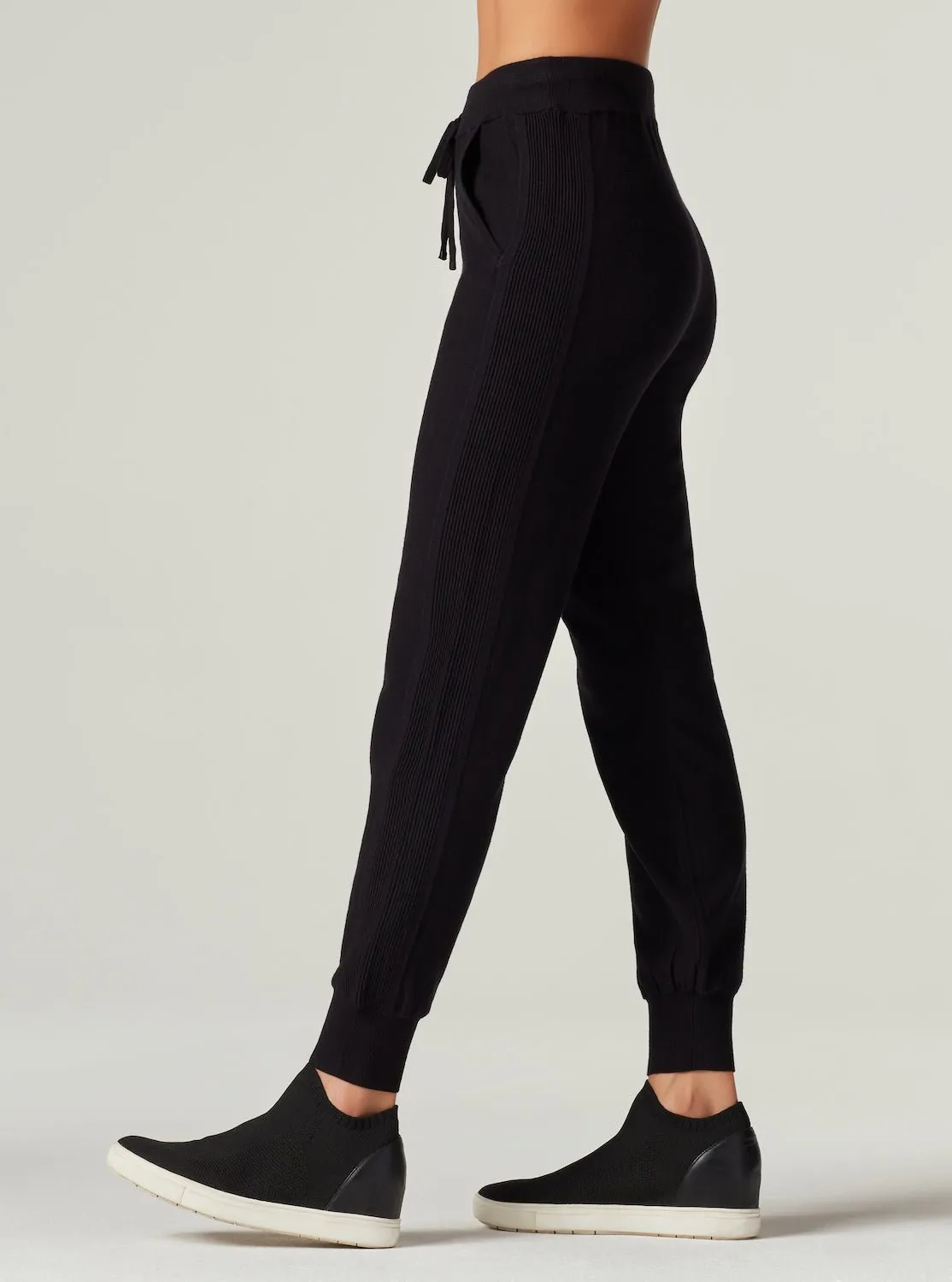 Portola Jogger - Black Final Sale