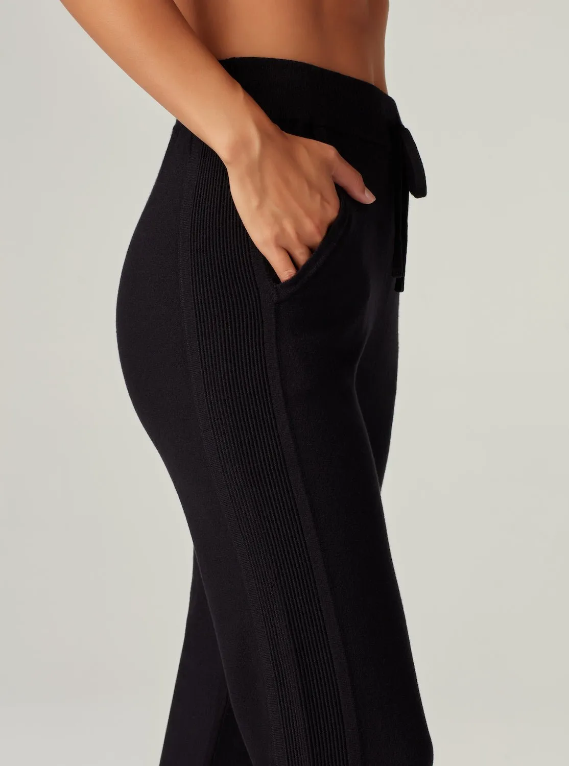 Portola Jogger - Black Final Sale