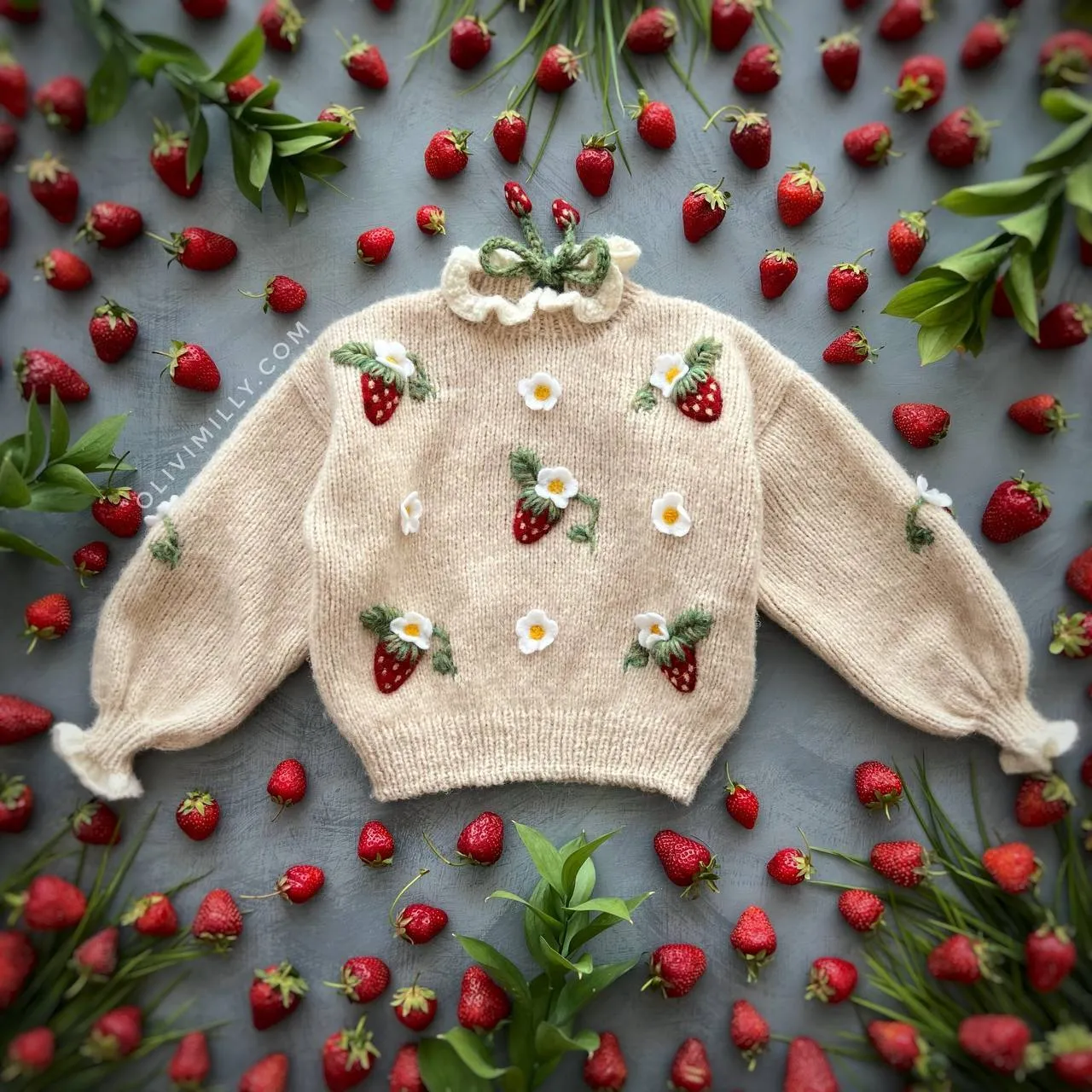 Strawberries Pullover | Wheat