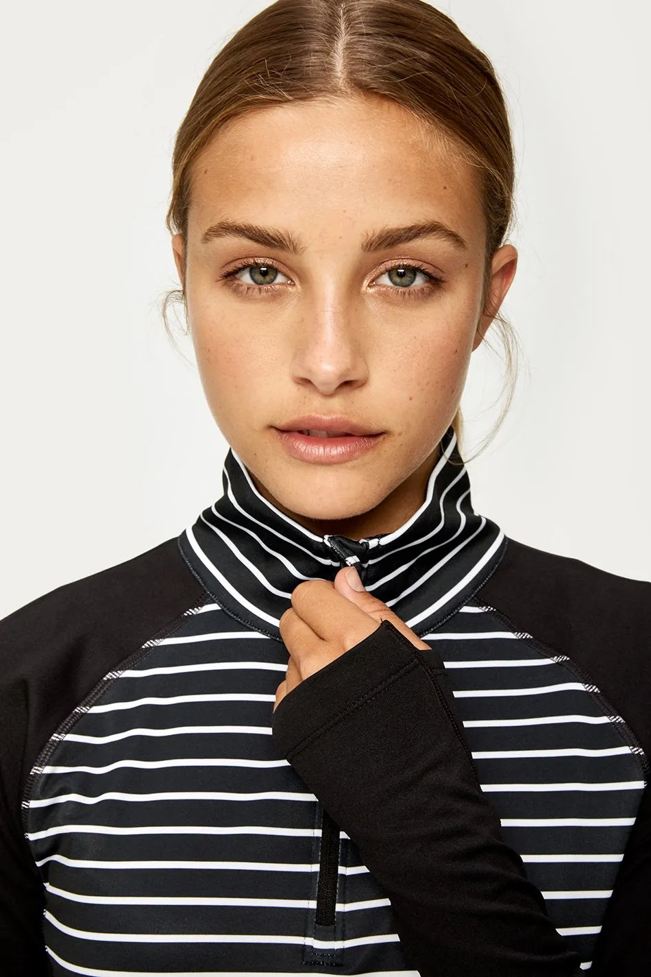 STRIKING TOP